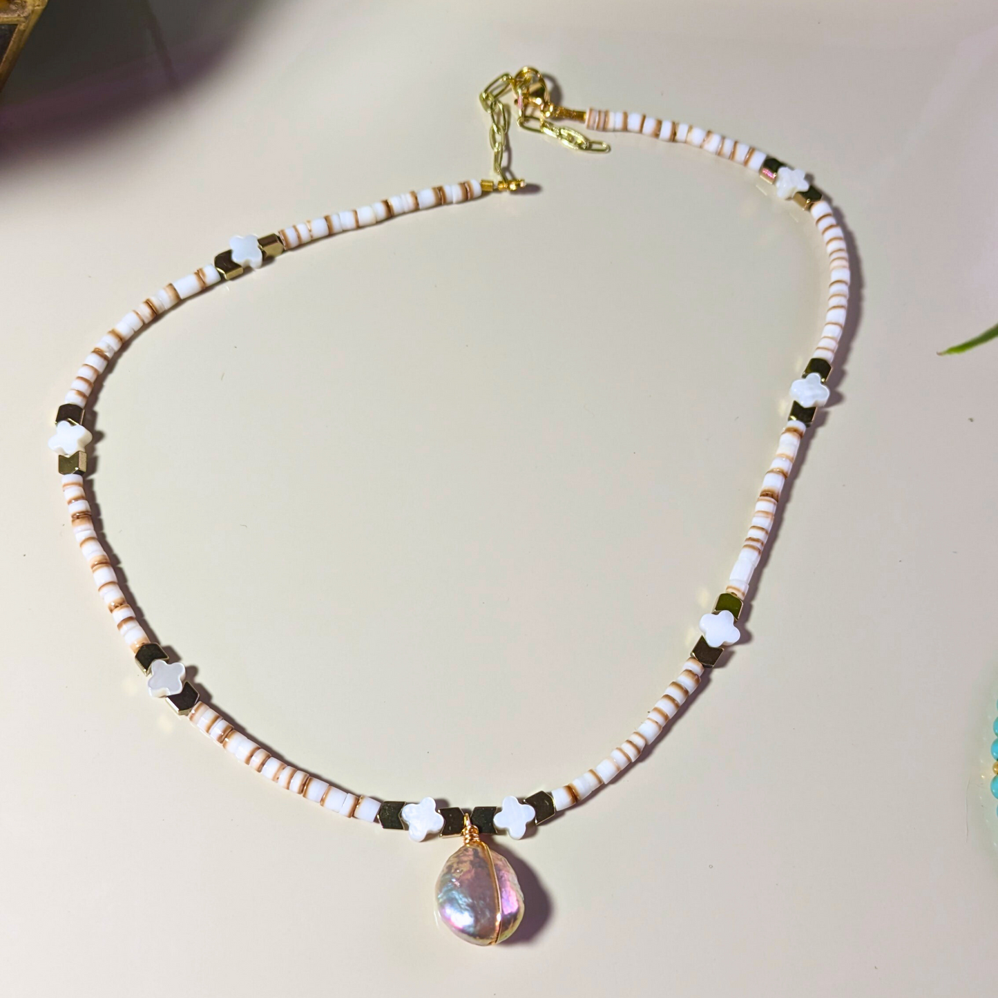 Oceanic Grace: Shell and Coin Pearl Pendant Necklace